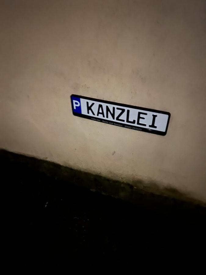 Wohnung Im Universitaetsring Halle  Екстер'єр фото